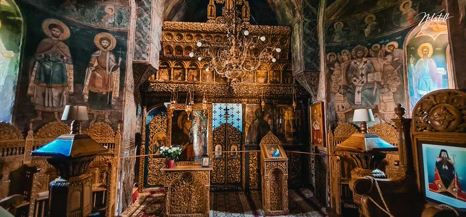 Manastirea Ostrov - Altar