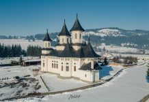 Biserica Şaru Bucovinei: Un Colț de Istorie și Spiritualitate Biserica Şaru Bucovinei - jud. Suceava